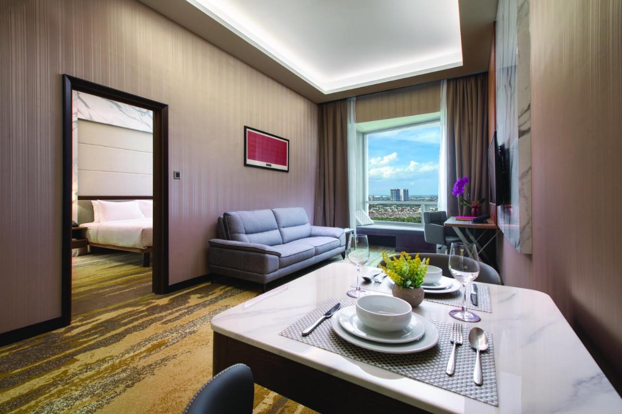 St Giles Southkey 4*